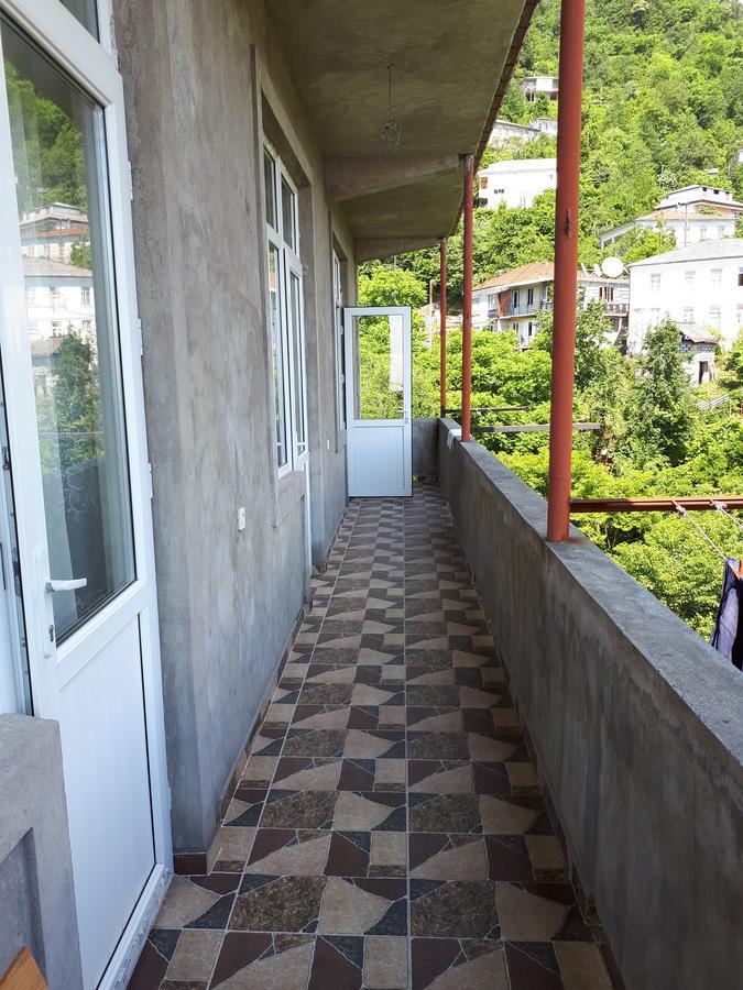 Guest House In Sarpi Eksteriør bilde